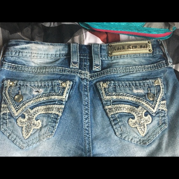 Rock Revival Jeans - Picture 4 of 4